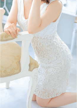 CAMISOLEの女の子の画像