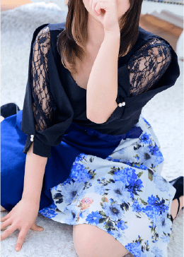 CAMISOLEの女の子の画像